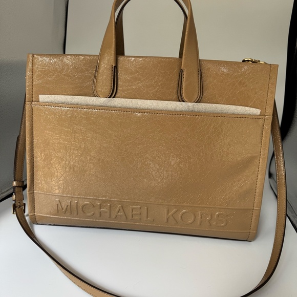 NWT Michael Kors GIgi Large Tote - Picture 3 of 5